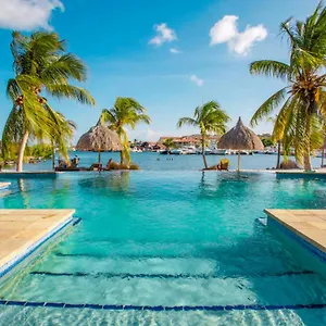 https://la-maya-beach-curacao.comcaribbean.com